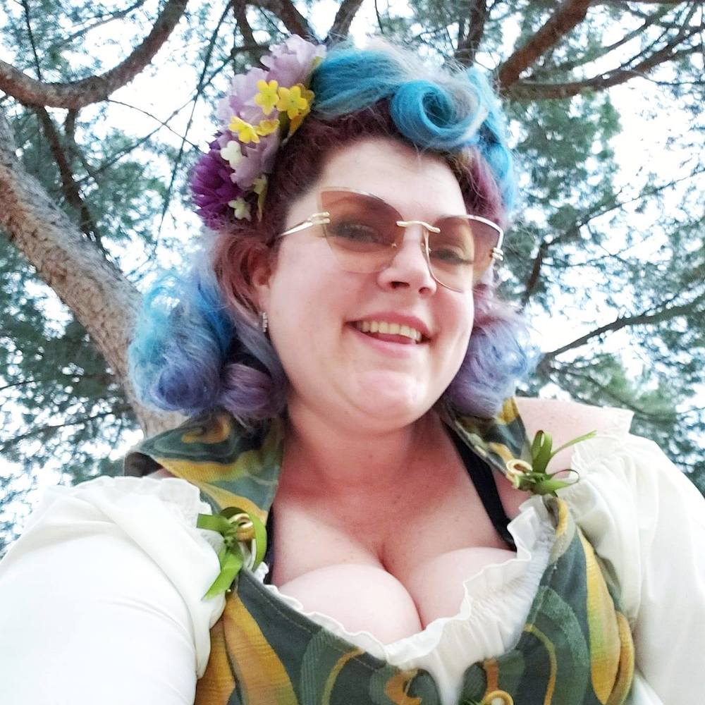 Meet your Posher, Raven